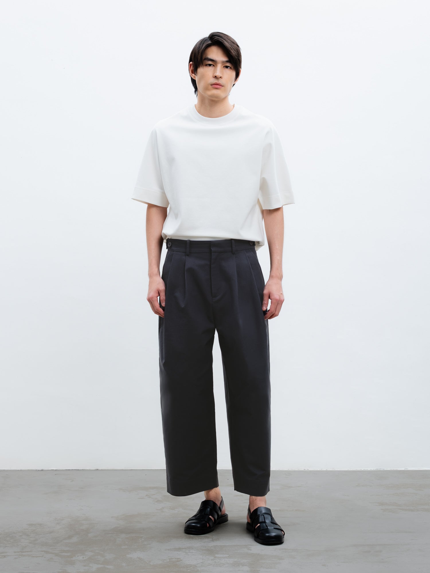 Bren Pant in Dark Navy