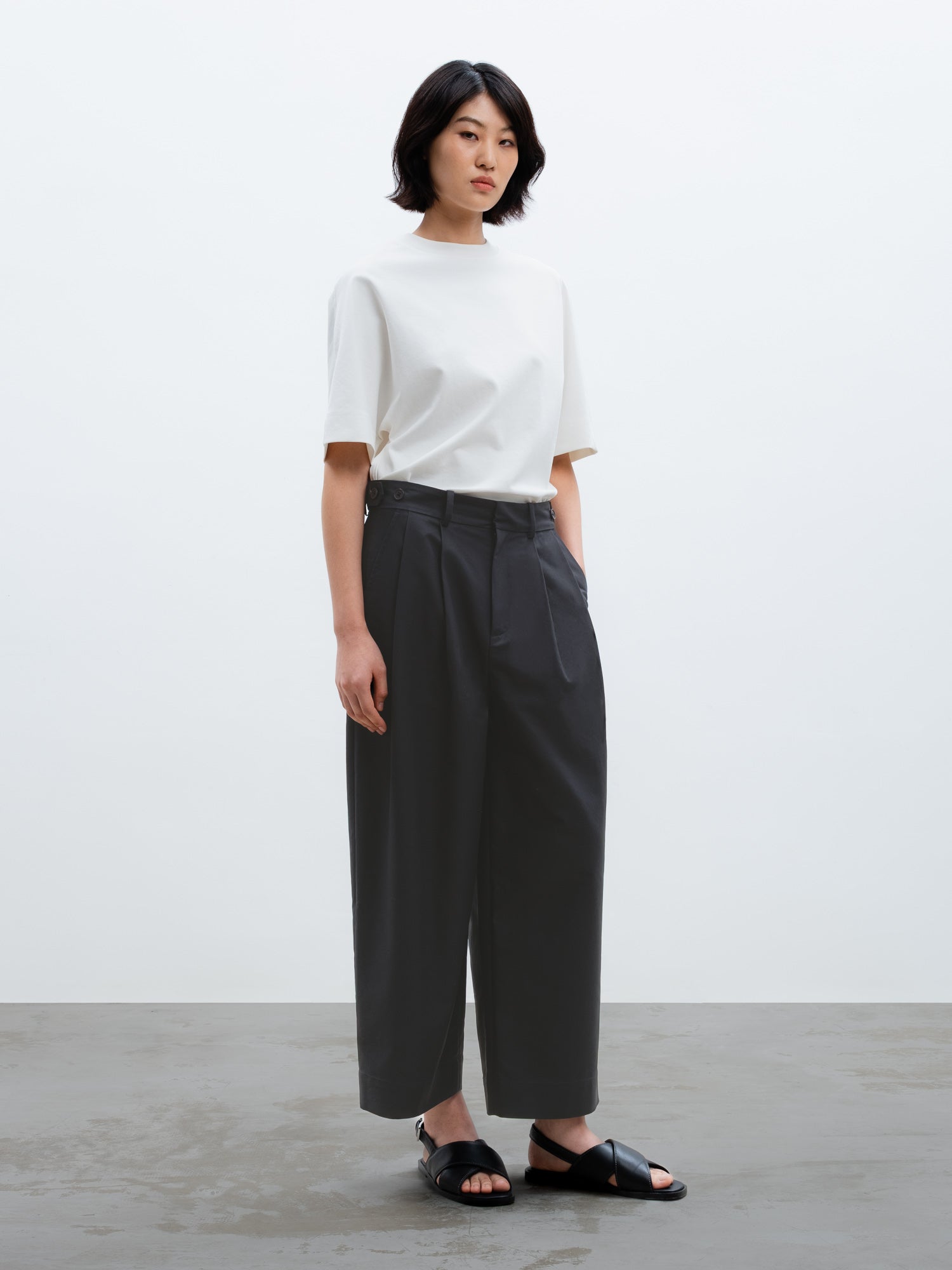 Bren Pant in Dark Navy