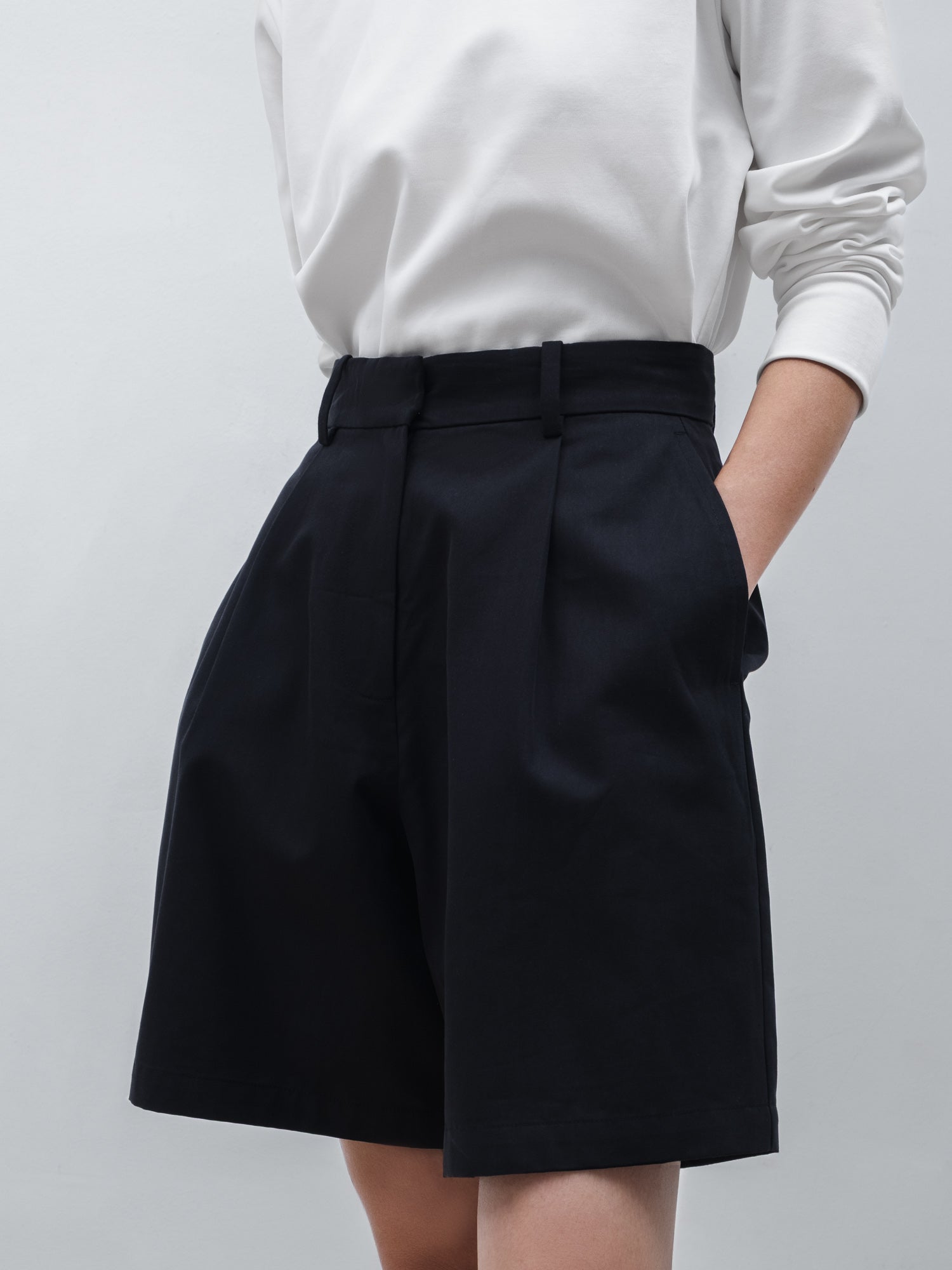 Women Kian Short in Black