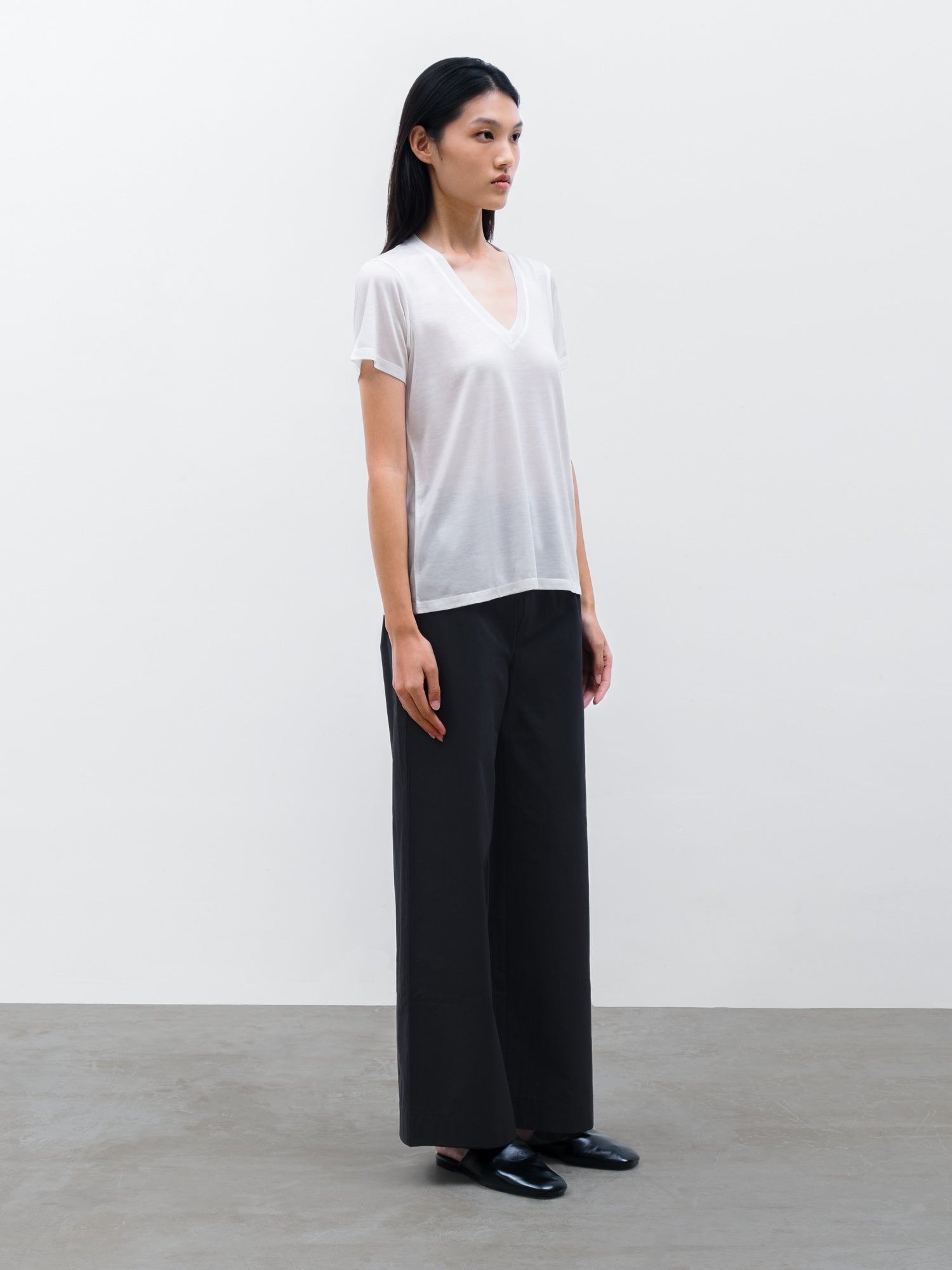 Women Ren Tencel V Neck T-shirt in White and Wide Leg Trouser in Black