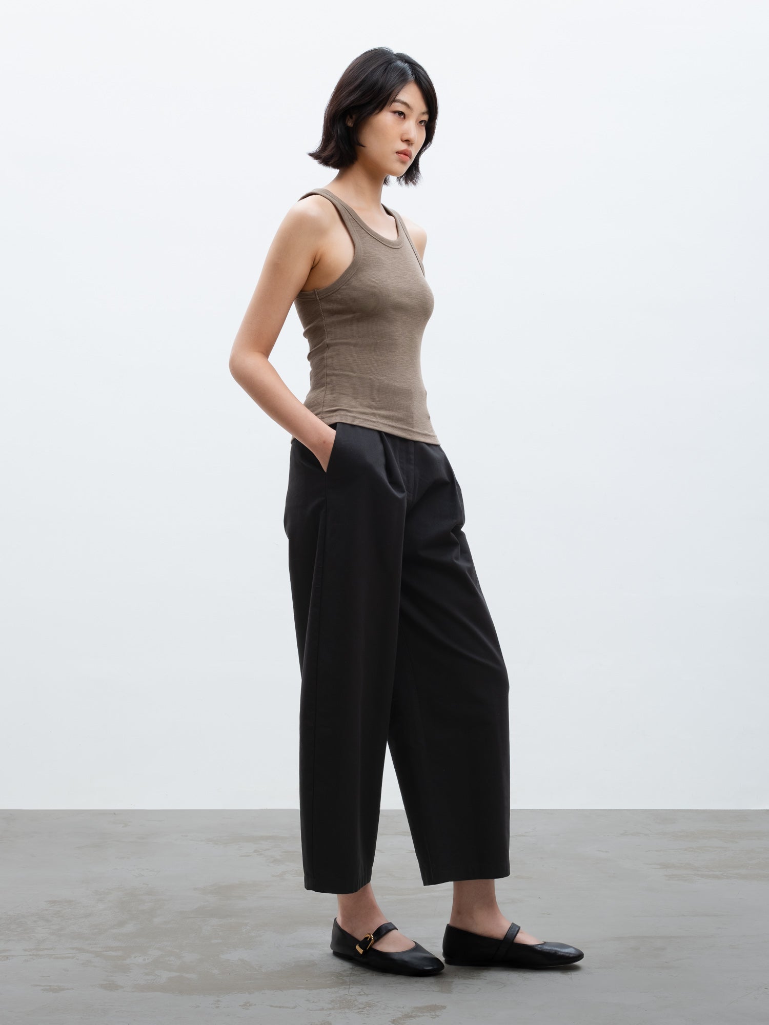 Rhea Tank in Umber