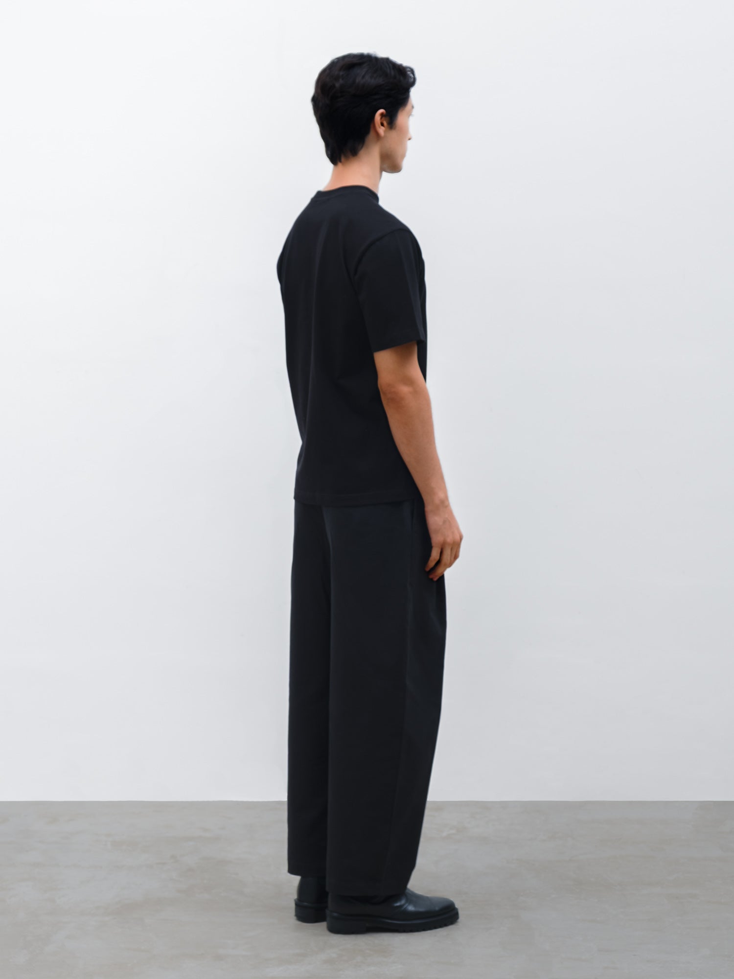 Men Arlo Crew Neck T-shirt in Black and Silo Barrel Pant in Black