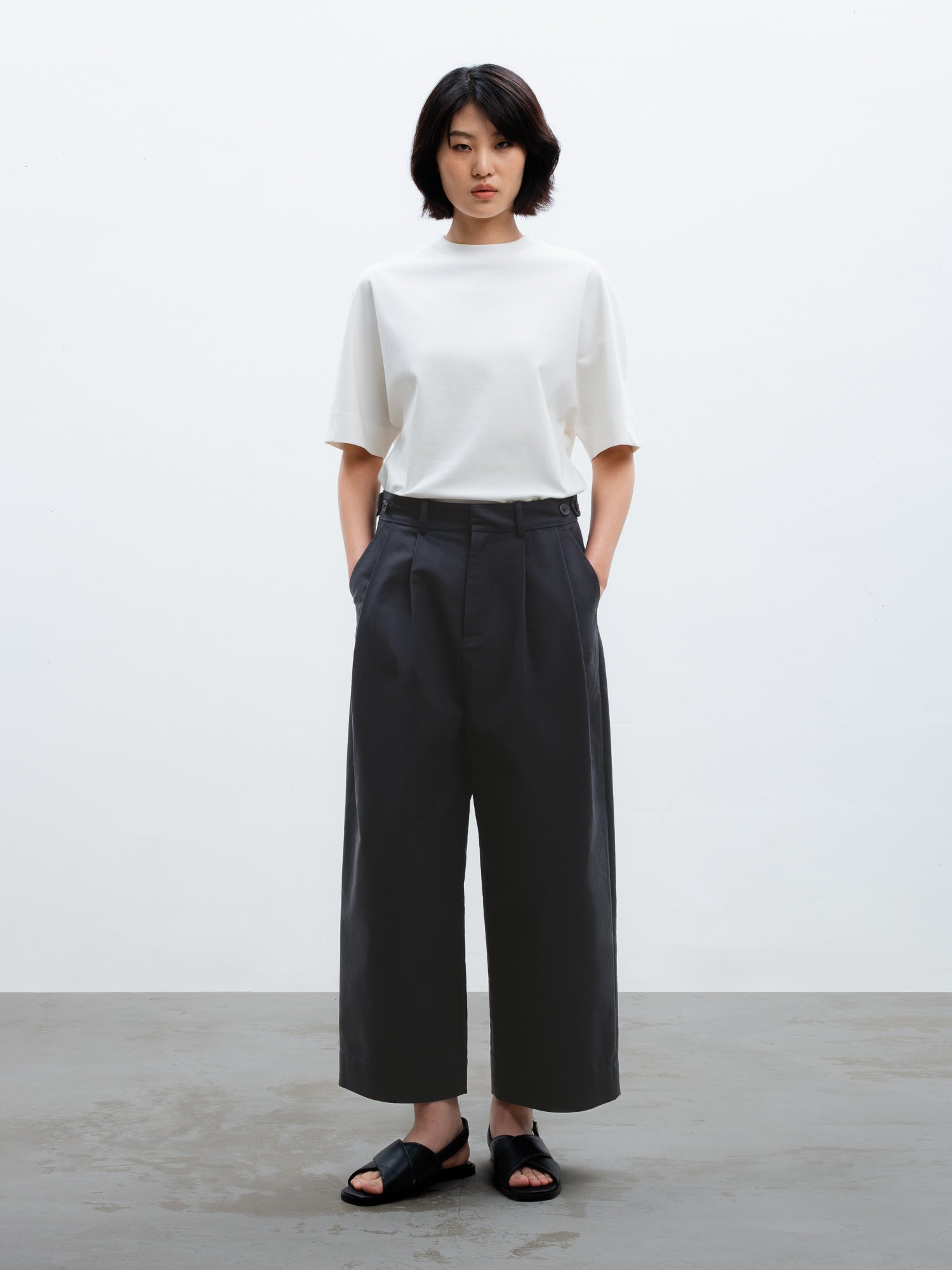 Bren Pant in Dark Navy