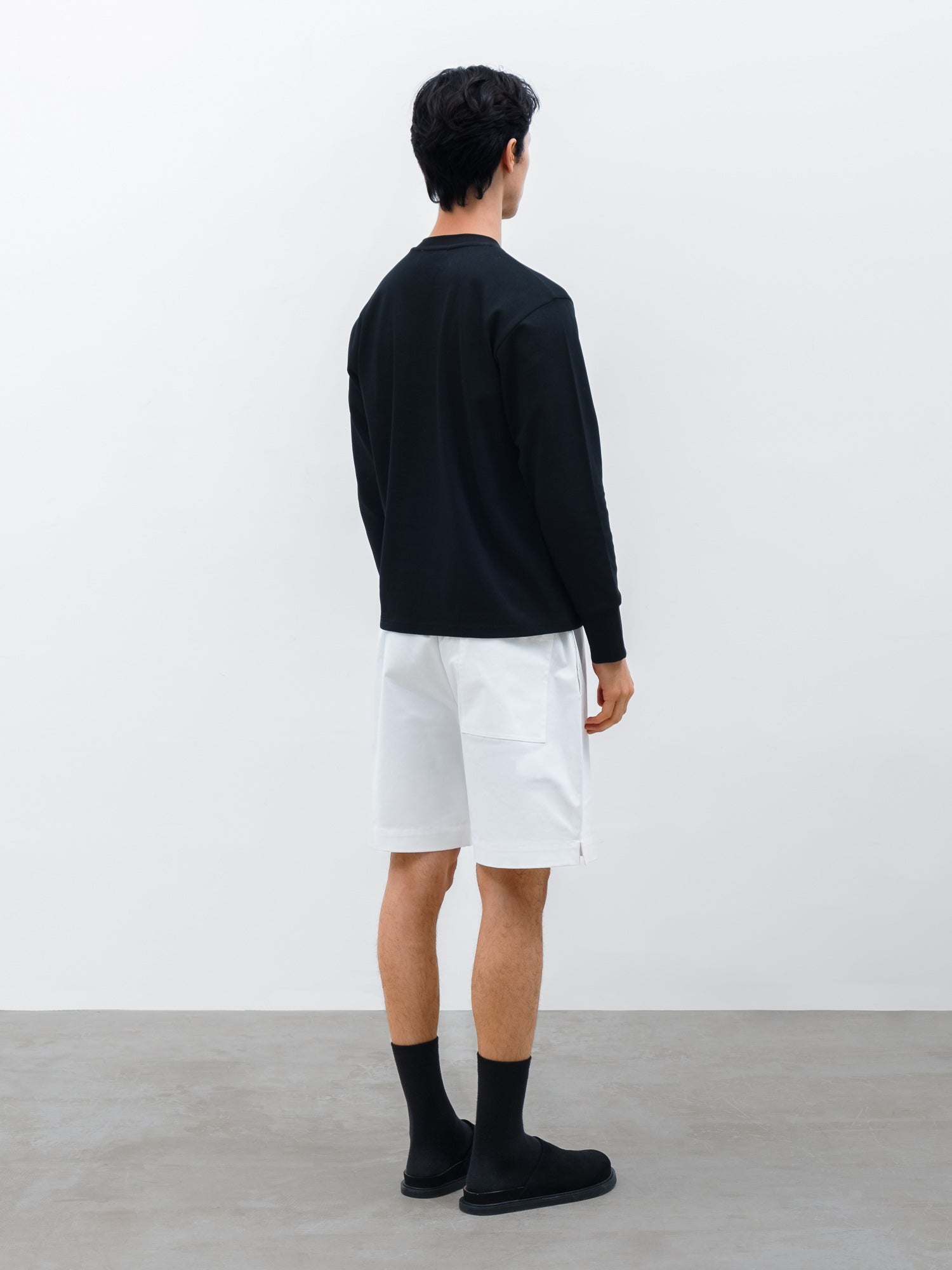 Men Orin Long Sleeve T-shirt in Black and Casel Short in Chalk White 
