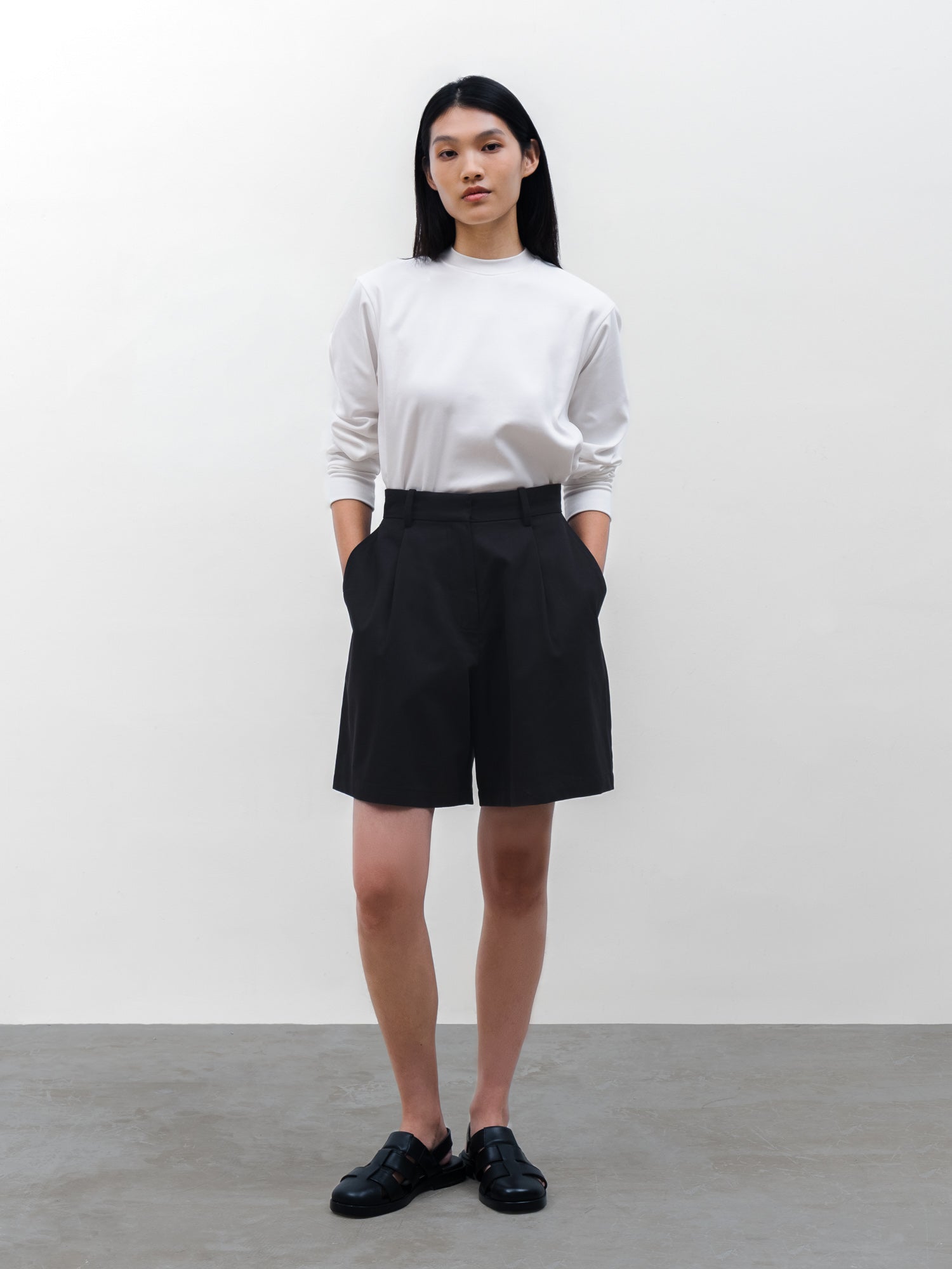 Women Orin Long Sleeve T-shirt in White and Kian Short in Black